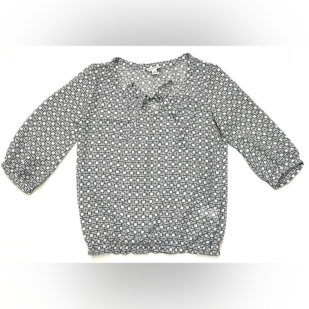 Banana Republic Women’s Sheer Gray and White Geometric 3/4 Sleeve Shirt Blouse